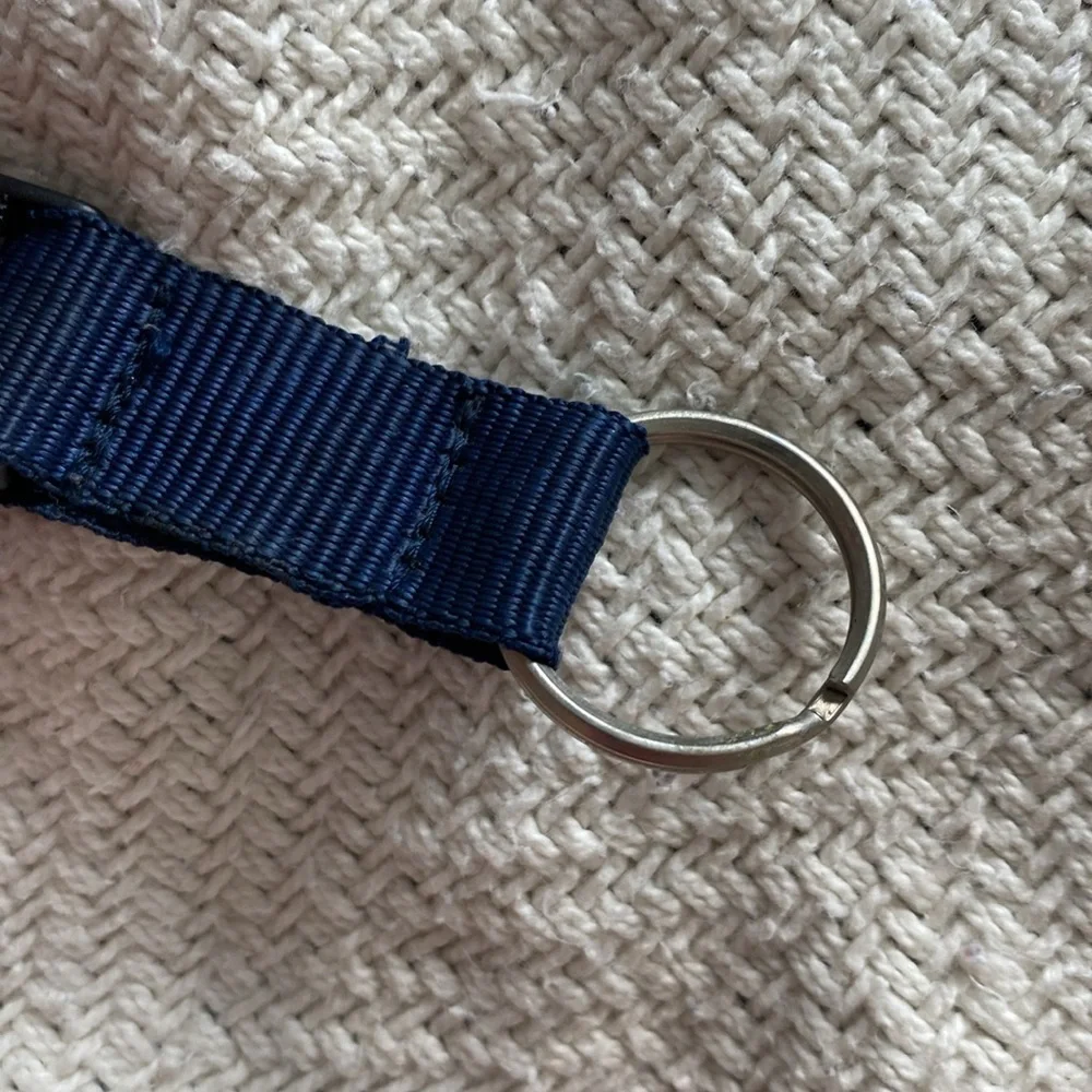 Vintage US NAVY navy and yellow lanyard